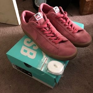 Supreme x Nike SB Blazer